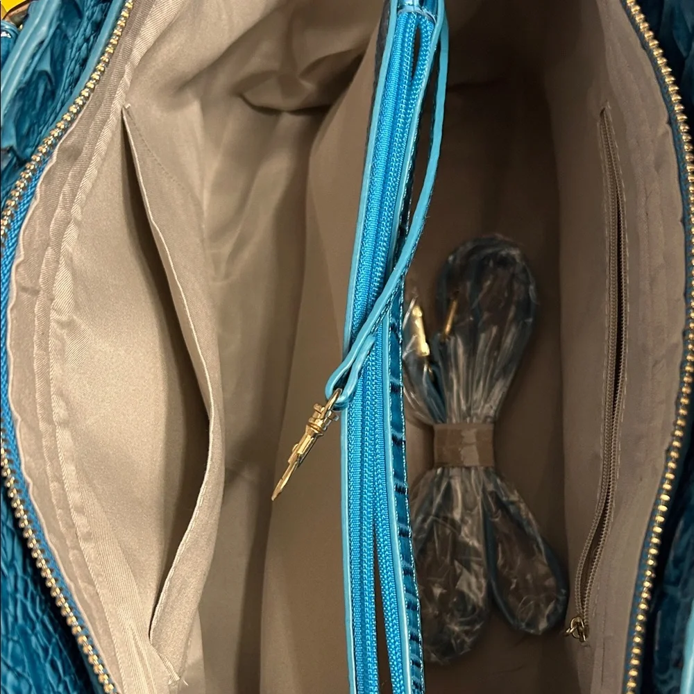 NWT Elegant Teal Blue Faux Crocodile-Embossed Women's Handbag - Picture 2 of 5